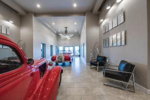 used-car-factory-midland-showroom-01